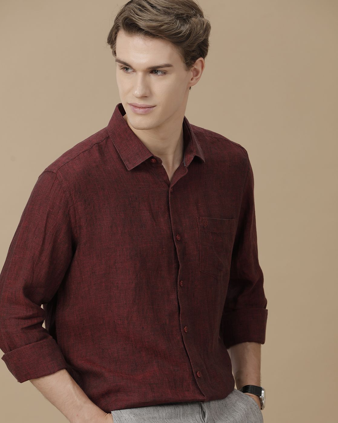 Men's Pure Linen Maroon Solid Contemporary Fit Full Sleeve